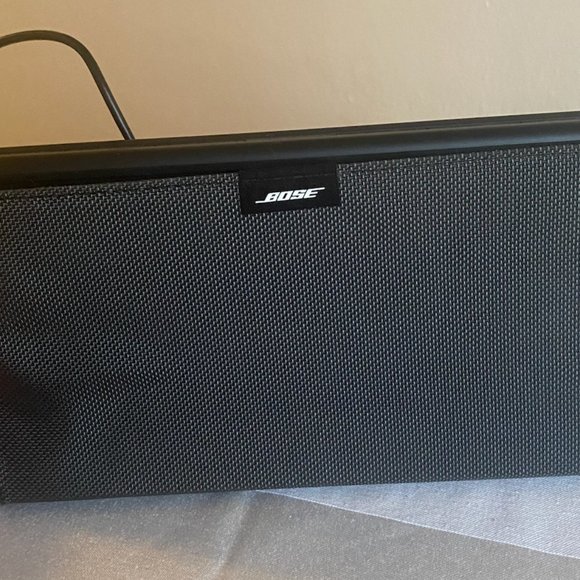 Bose SoundLink 404800 Bluetooth Portable Speaker - Picture 1 of 5